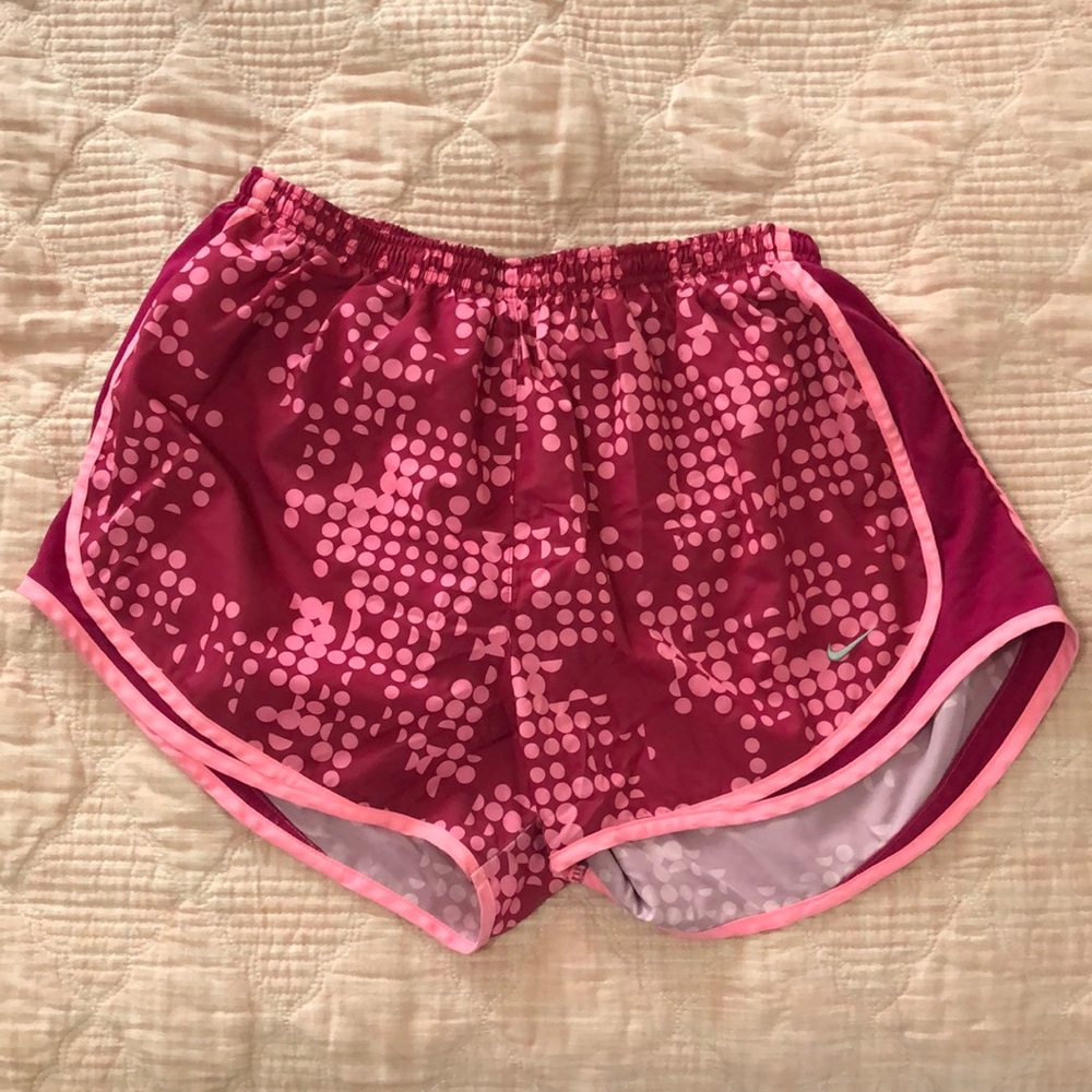Nike running shorts, lightly used. Great condition. Size L. No drawstring.